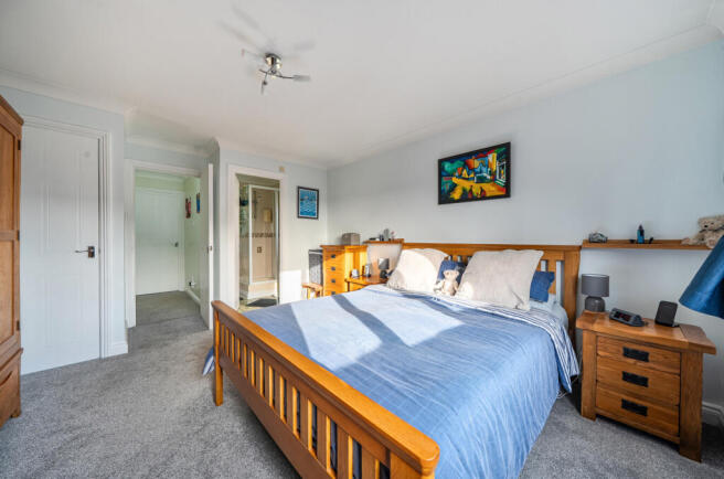 1382242-12-6915f6...