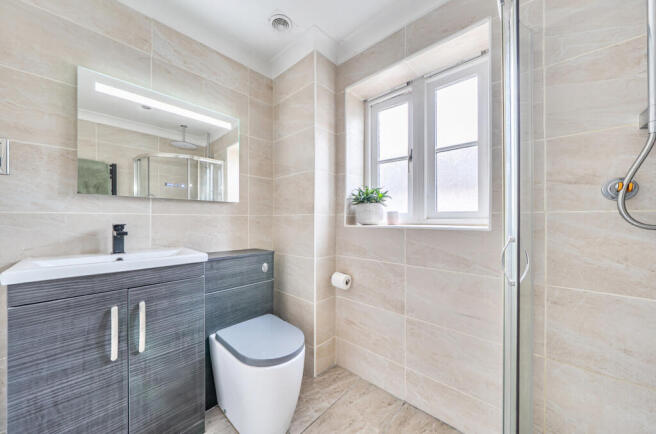 1387986-15-693adc...