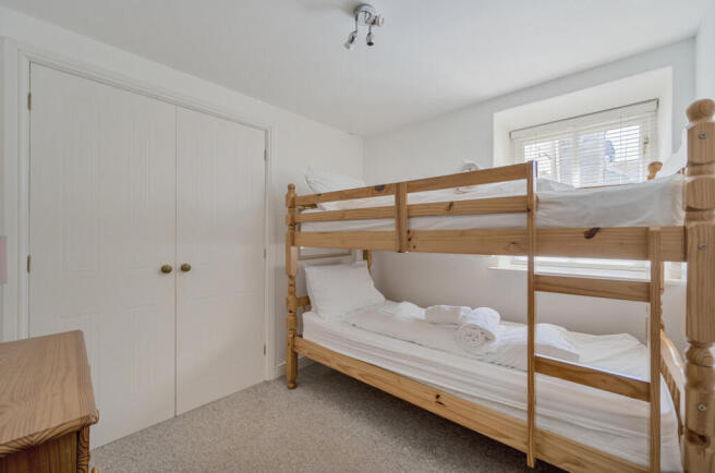 1300725-2-68374e7...