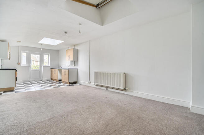 1343882-18-68ade0...