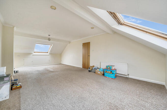 1357368-11-68cc04...