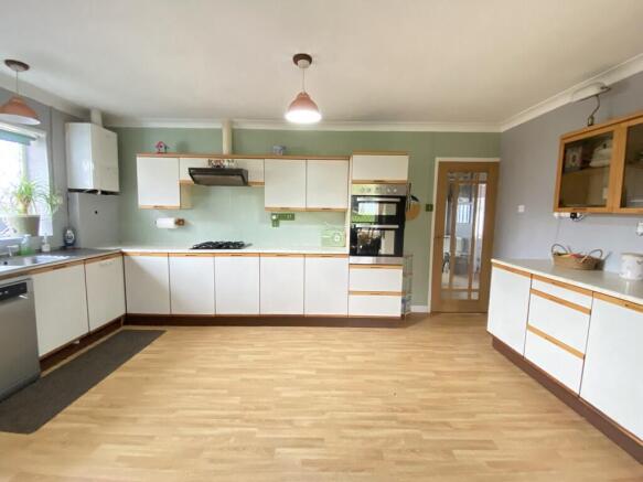 Spacious kitchen