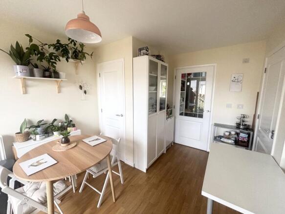 Kitchen / Dining