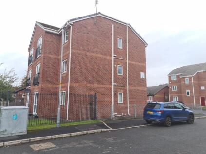 Flat Emanuel Court, Oldham