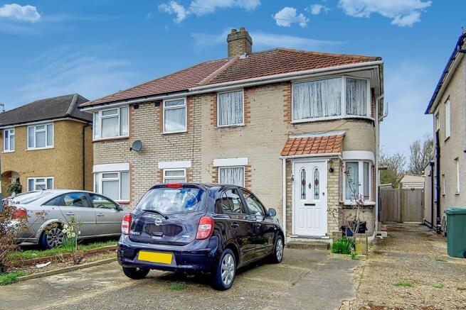 3 Bedroom Semi Detached House For Sale In Shakespeare Avenue Hayes