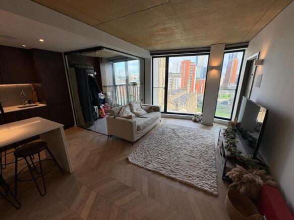 WhatsApp Image 2025-11-19 at 15.26.17 (10).jpeg