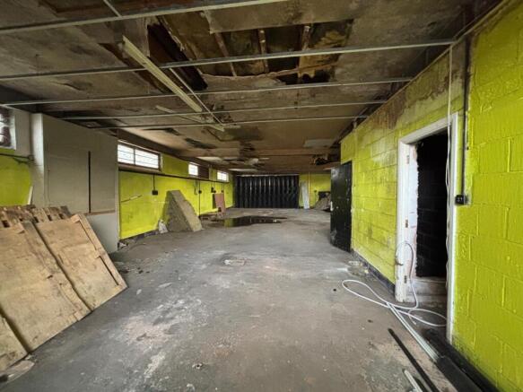 WhatsApp Image 2025-12-03 at 13.06.30 (4) - Cop...