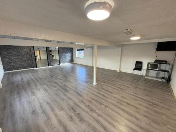 WhatsApp Image 2025-10-23 at 17.27.44 (1).jpeg