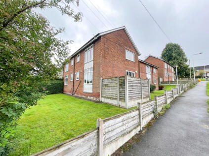 The Ridgway, Romiley