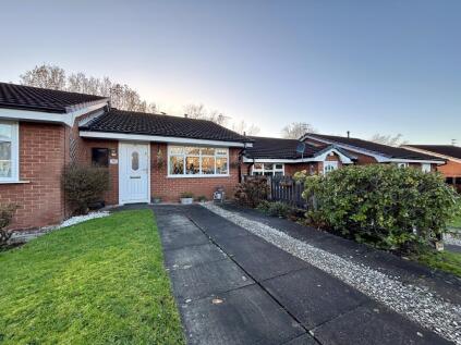 Hayfield Avenue, Bredbury