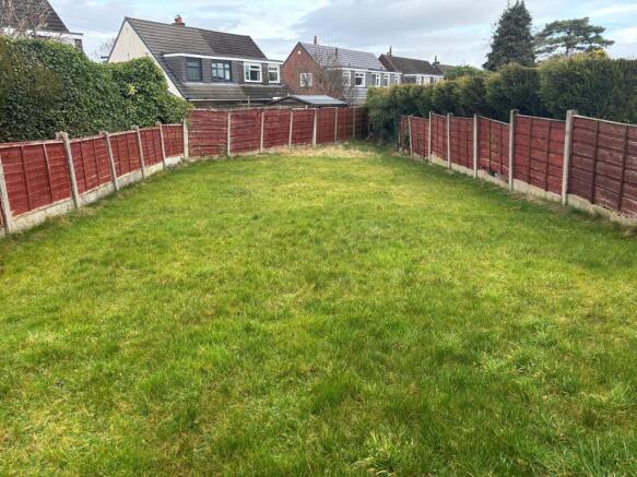 8 garden 2.jpg