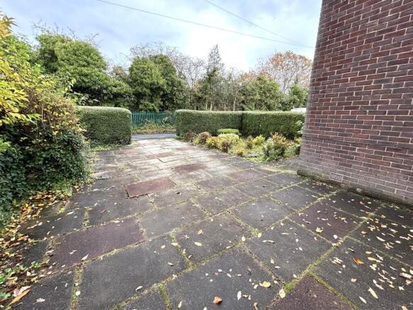 60 reevey driveway.jpg