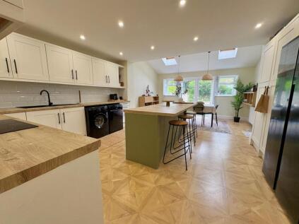 Willdor Grove, Edgeley