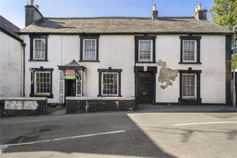 Newport Square, Launceston, Cornwall, PL15