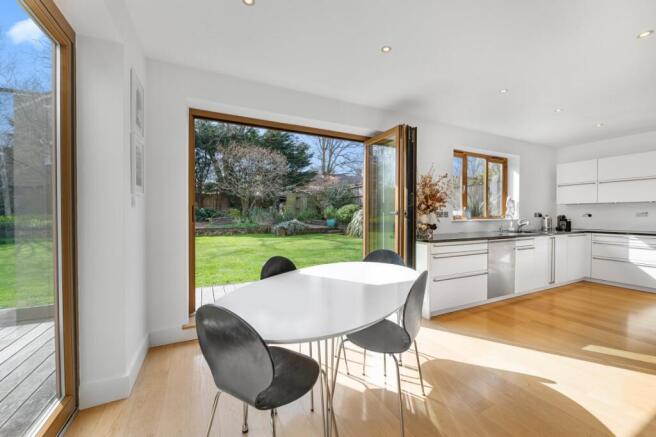 Dining/Kitchen