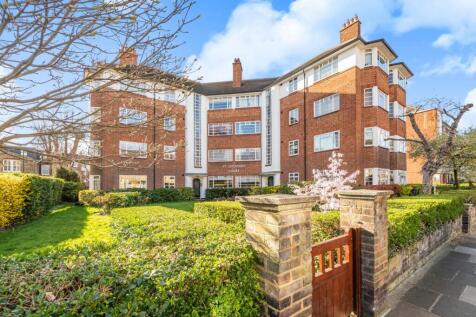 St Leonards Court,
St Leonards Road, SW14