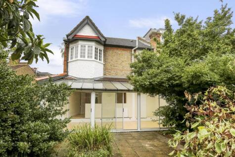 Milton Road, 
East Sheen, SW14