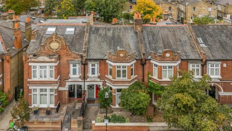 Cowley Road,
Mortlake, SW14