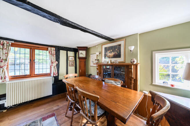 1343975-13-68b966...