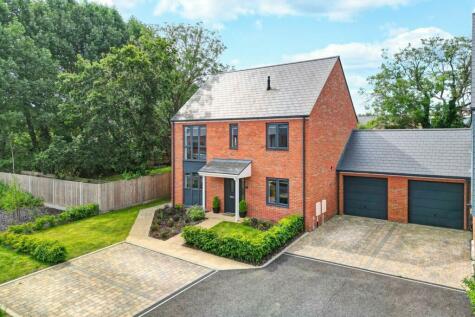 Polegate - 4 bedroom detached house for sale