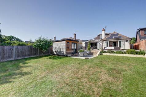 Hawthylands Crescent, Hailsham, BN27