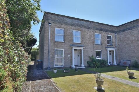 Royston Place, Barton On Sea, New Milton, Hampshire. BH25 7AJ