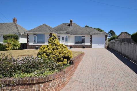 Farm Lane South, Barton On Sea, New Milton, Hampshire. BH25 7BR
