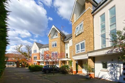 Clavering Place, London, SW12