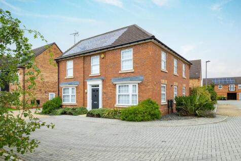 Albus Close, Fairfields, Milton Keynes, MK11