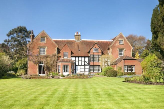 5 bedroom manor house for sale in Bedhampton, Hampshire, PO9