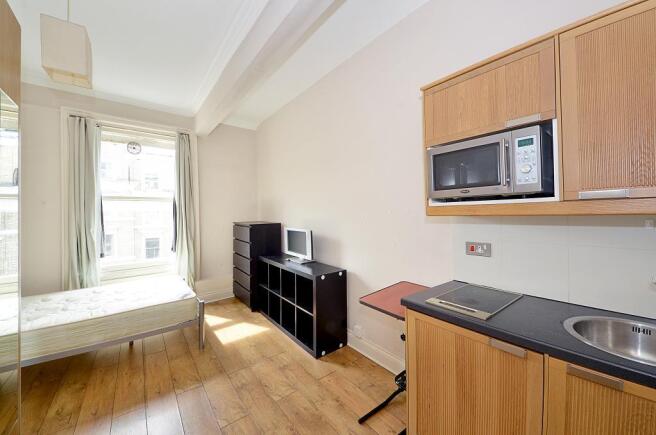 Studio Room