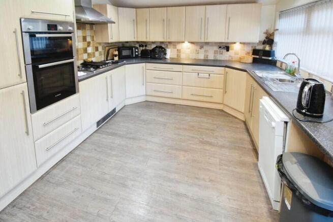 7672929f-Kitchen