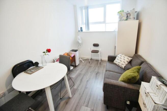 0be262d7-Lounge 2...