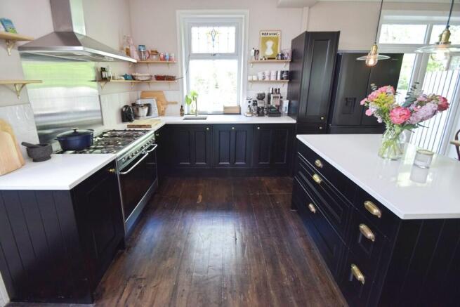 861796f3-Kitchen
