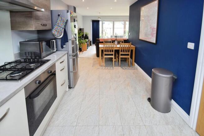 e201b6d1-Kitchen