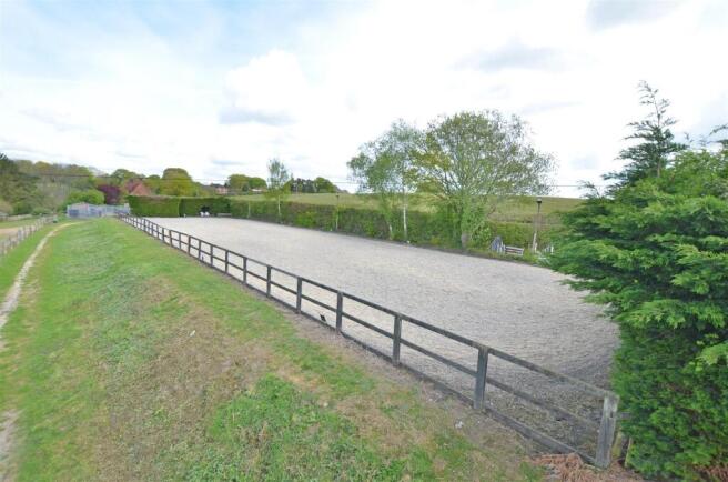 20m x 60m Arena