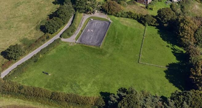 Arena 20m x 40m & Land