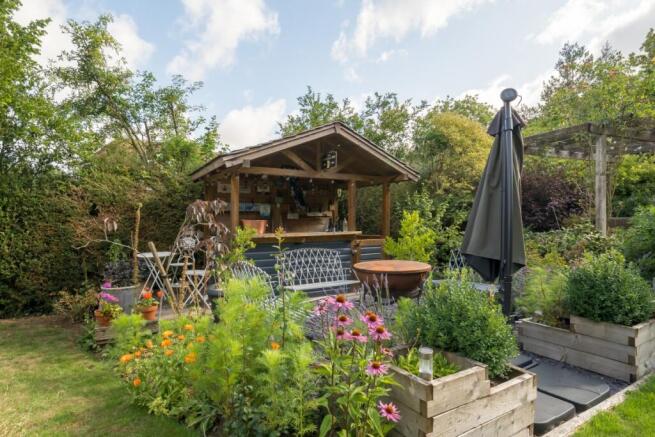 Garden Bar