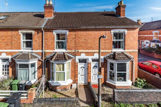 2 bedroom terraced house  for sale Worcester