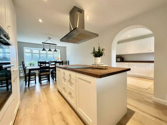 Kitchen/Dining Room