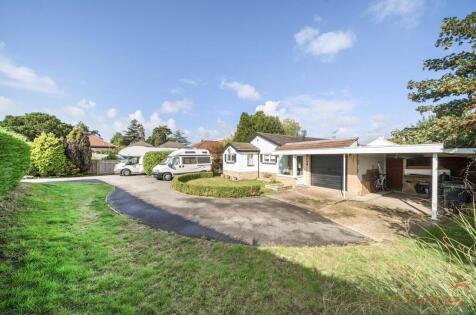Warmwell Road, Crossways