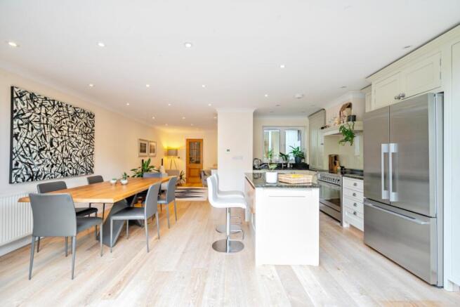 1347428-9-68b5e1e...