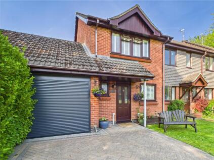 St. Barbaras Close, Bramley, Tadley, Hampshire, RG26