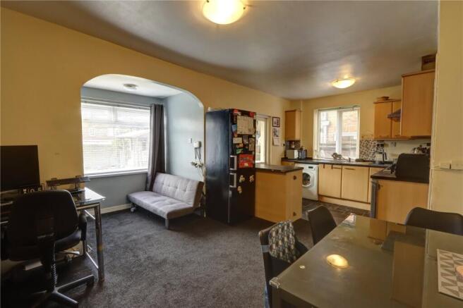 18 Ronald Drive 1 T202504241658.jpg