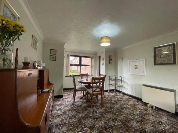 KC Dining T202510241432.jpeg