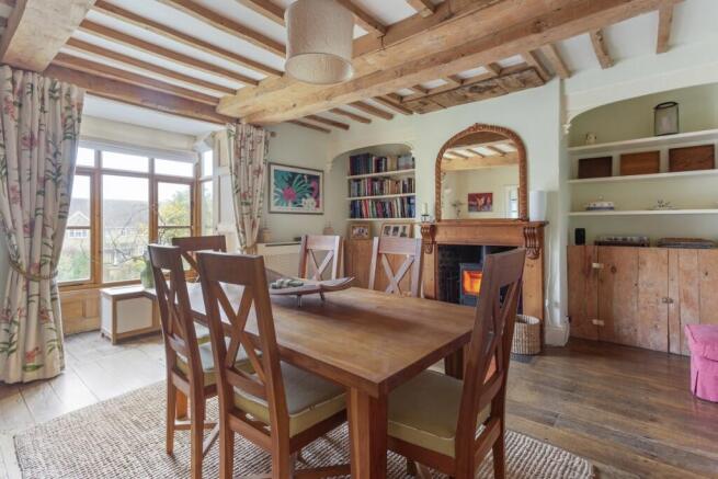 Walnut Court 3275...