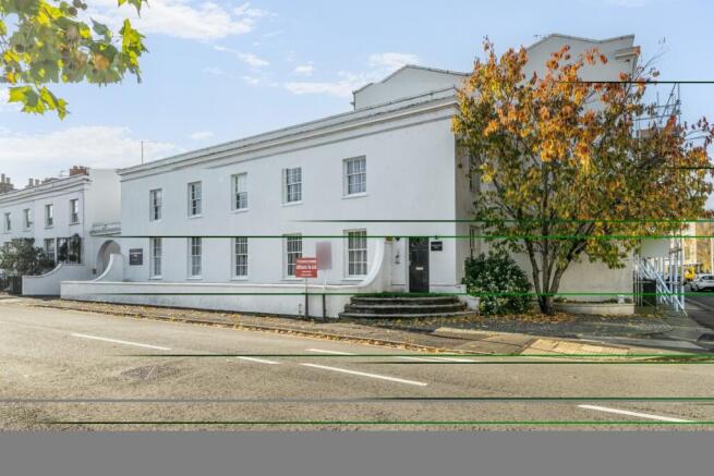 1-1372579-17-68fb...