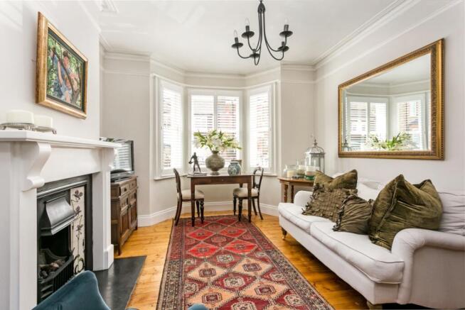 37 Queens Road 28...