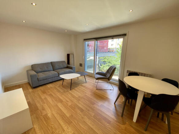 Living & Kitchen Area