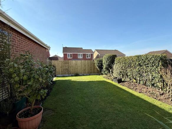 Meadow Drive Garden.jpg